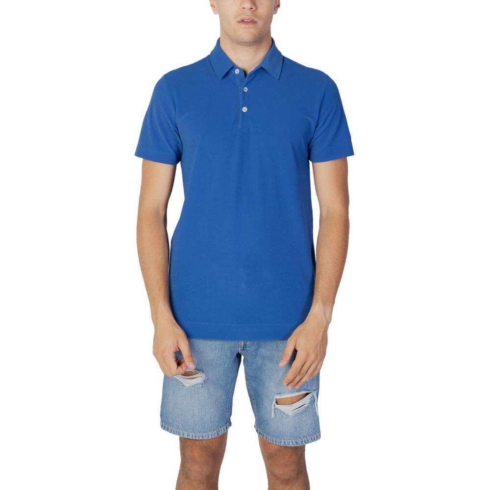 Men's blue polyester polo shirt, short sleeve, from the Spring/Summer collection, showcased on model with denim shorts.