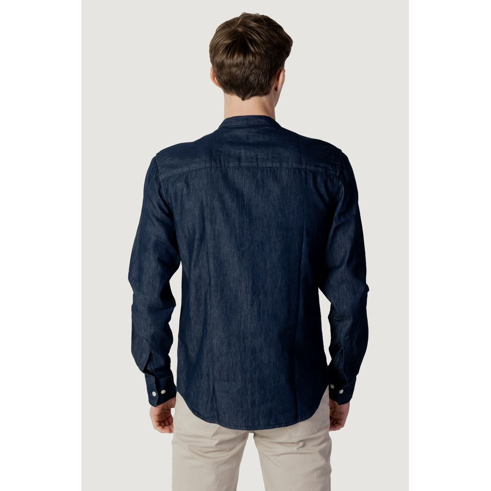 Back view of a Peuterey blue cotton men's long sleeve shirt from the Spring/Summer collection, highlighting the durable 100% cotton fabric.