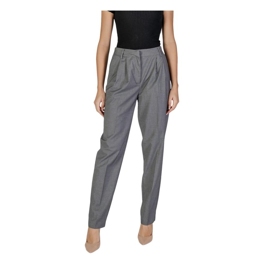 Vila Clothes women's gray polyester pants, fall/winter collection, featuring a blend of polyester, viscose, and elastane.