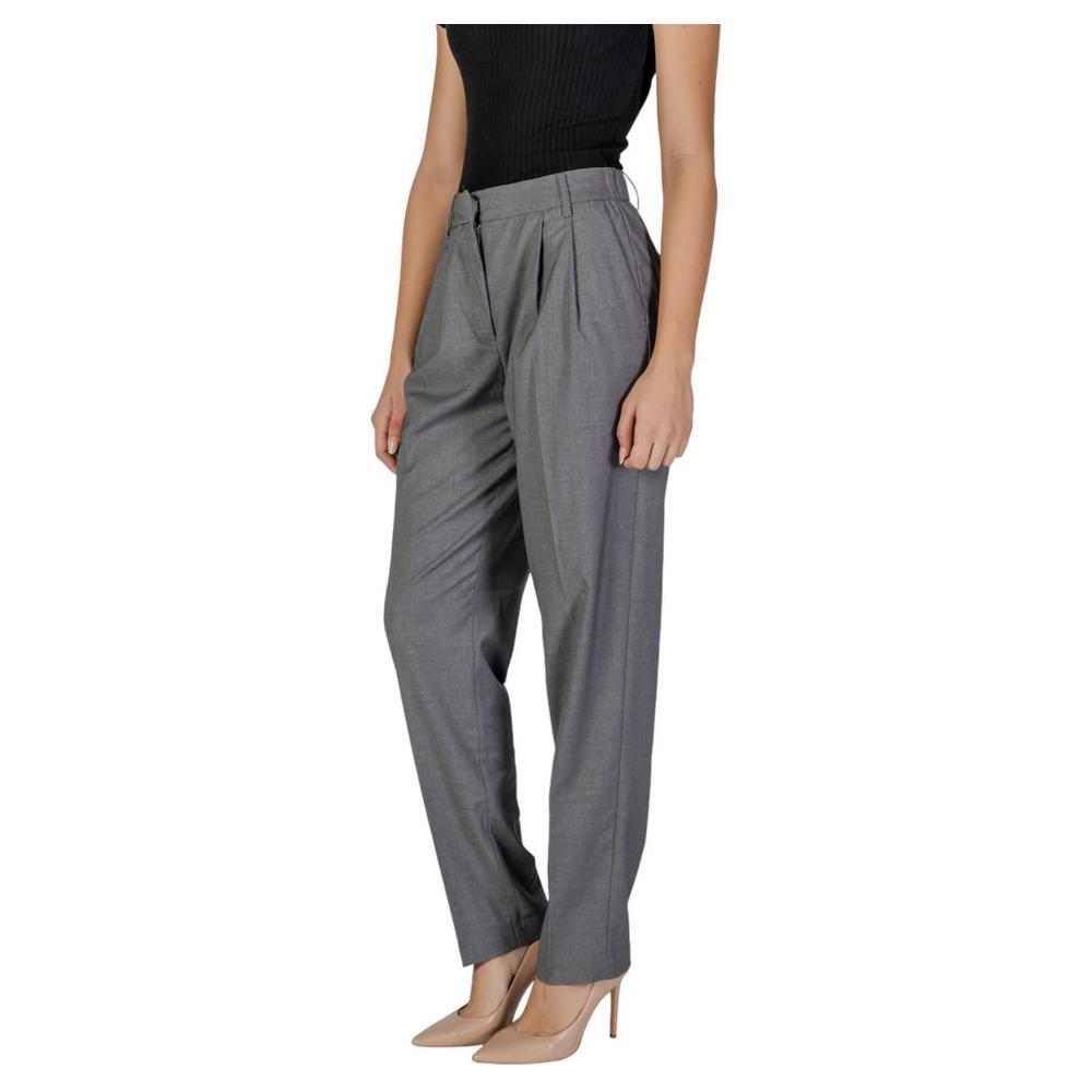 Women's gray polyester pants by Vila Clothes, featuring fall/winter collection with 73% polyester, suitable for stylish wear.
