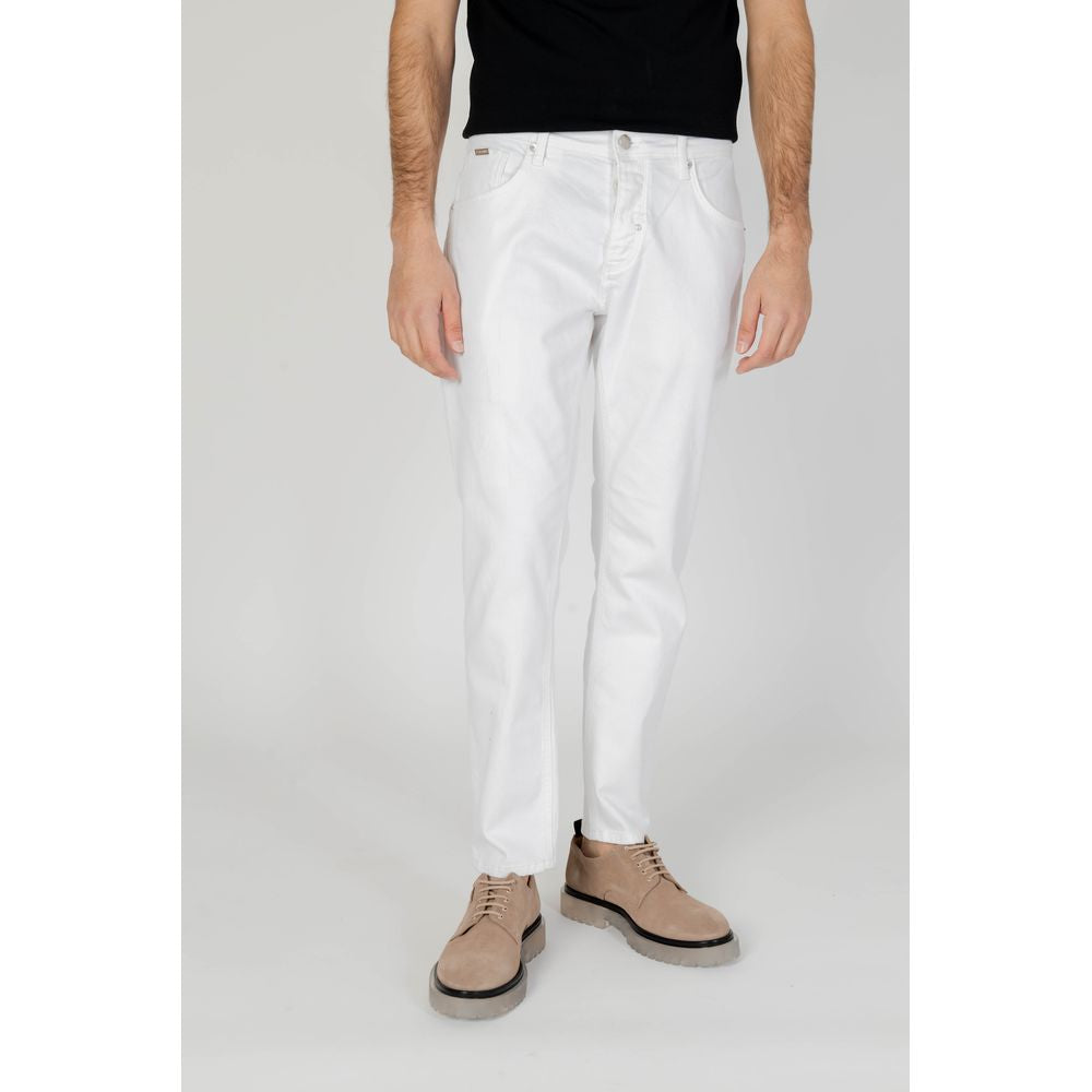 Antony Morato white slim jeans for men, spring/summer collection, 99% cotton, 1% elastane, stylish outfit with shoes
