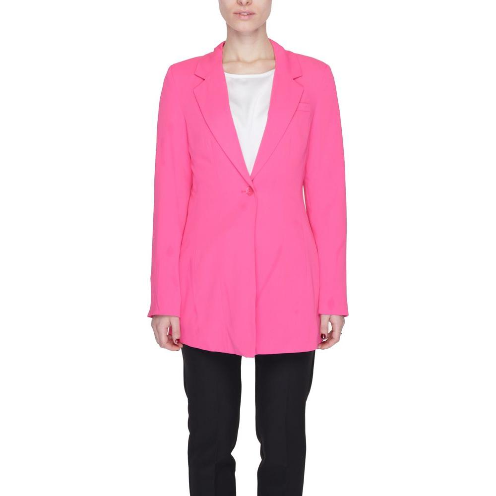 Vero Moda women's spring collection pink polyester blazer, front view, featuring long sleeves and single button closure.