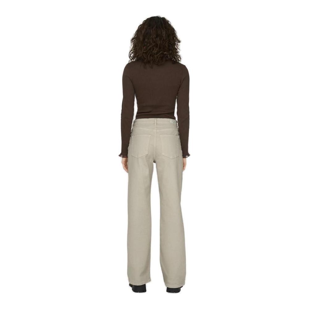 Back view of women's beige baggy jeans, part of spring/summer collection, made of 99% cotton and 1% elastene.