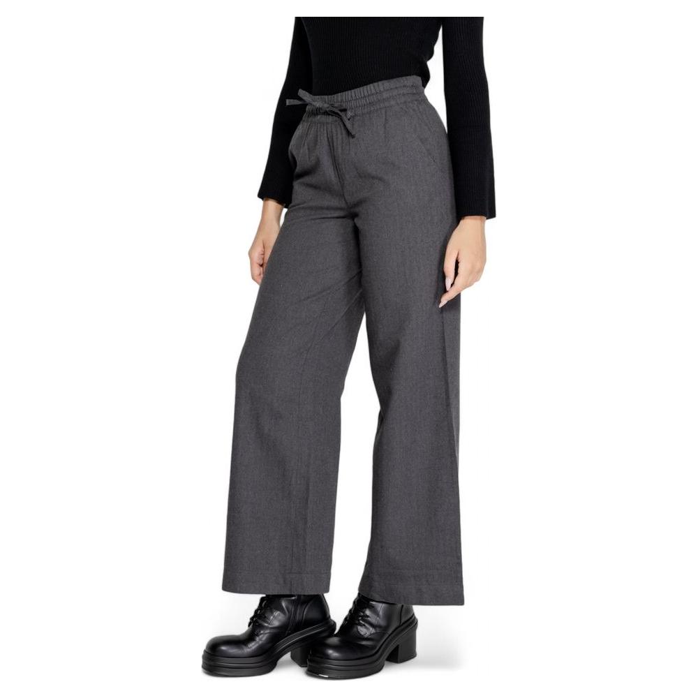 Jacqueline De Yong gray cotton women's pants for fall/winter, featuring a blend of polyester and viscose. Stylish and comfortable design.