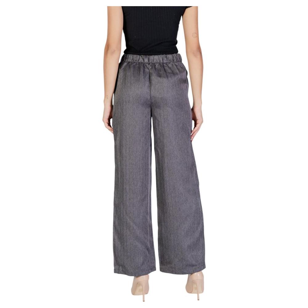 Back view of Jacqueline De Yong gray polyester women's pants, fall/winter collection, featuring wide-leg style.