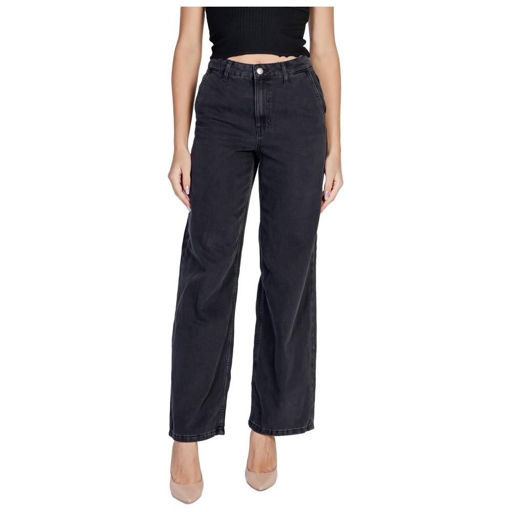 Jacqueline De Yong black cotton jeans for women, fall/winter collection, featuring polyester and viscose blend, stylish and comfortable.