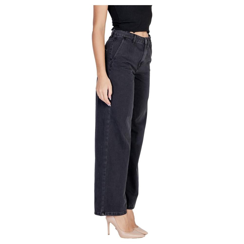Jacqueline De Yong women's black cotton jeans, fall/winter collection, featuring a wide-leg fit, composed of cotton, polyester, viscose.