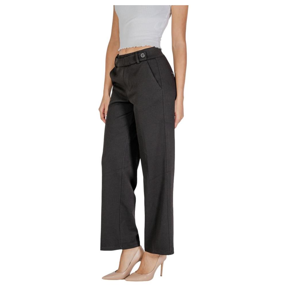 Street One black polyester women's pants, fall/winter collection, featuring wide-leg design with high waist, perfect for casual wear.