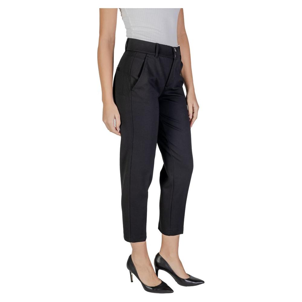 Street One women's black viscose pants, fall/winter collection, 75% viscose composition, stylish and comfortable.