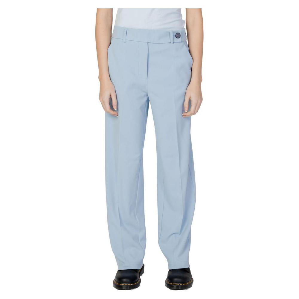 Women's blue polyester cigarette pants, spring/summer collection, featuring 98% polyester and 2% elastane for flexibility.
