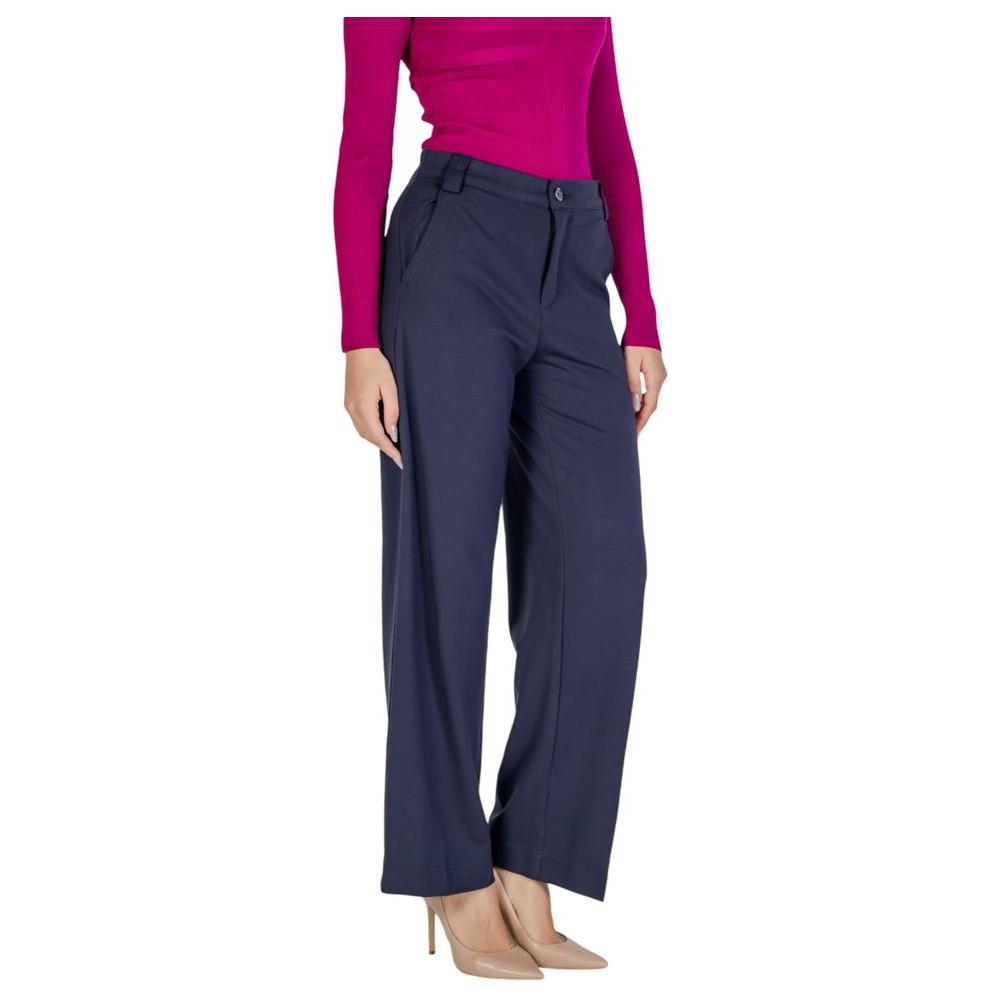 Street One women's blue viscose pants, fall/winter collection, featuring 61% viscose, 32% polyamide, 7% elastane for comfort.