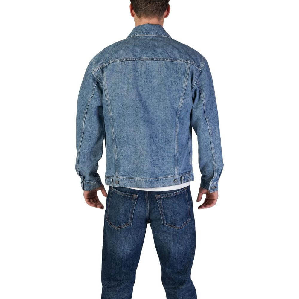 Back view of man wearing Hugo Boss light blue cotton jacket, fall/winter collection, paired with jeans.