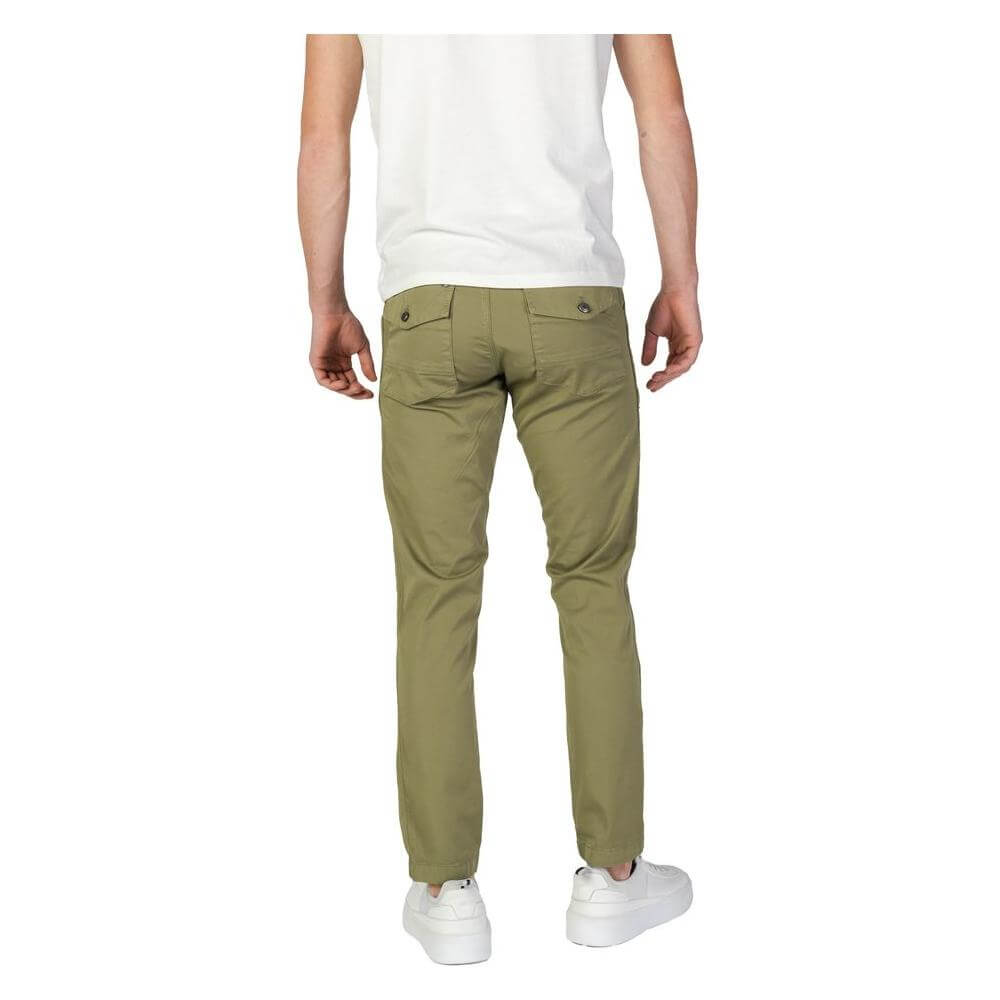 Refrigiwear green cotton men's jeans and pants, regular fit, perfect for fall/winter, made of 98% cotton and 2% elastane.