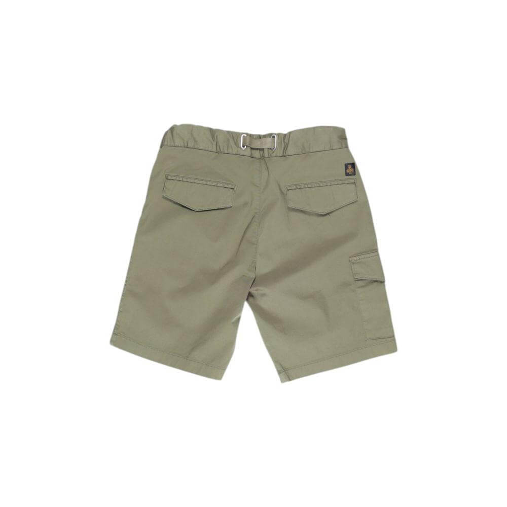 Men's Refrigiwear green cotton Bermuda shorts, fall/winter collection, featuring two back pockets, made of 98% cotton, 2% elastane.