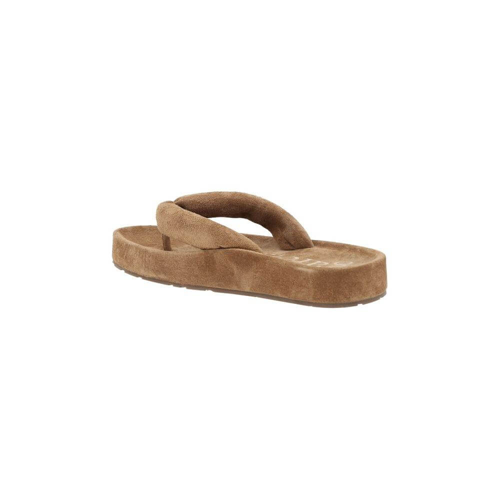 Pedro García Almu Sandals in brown suede with high non-slip flat sole, featuring anatomical suede-covered insole for comfort and logo design.