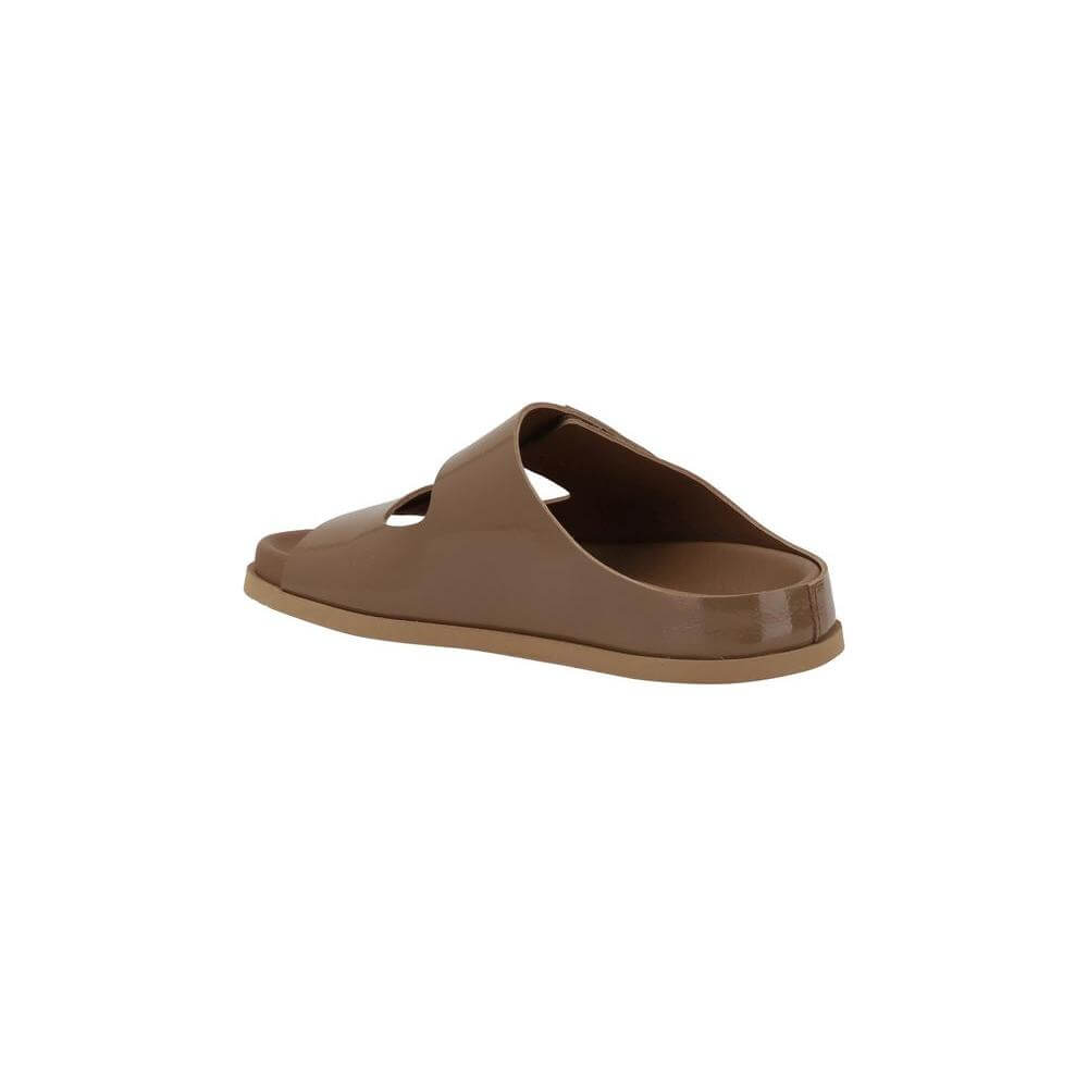 Alt Tag: Pedro García Dominika Sandals in brown leather with adjustable Velcro straps, flat sole, and logoed insole for comfort and style.