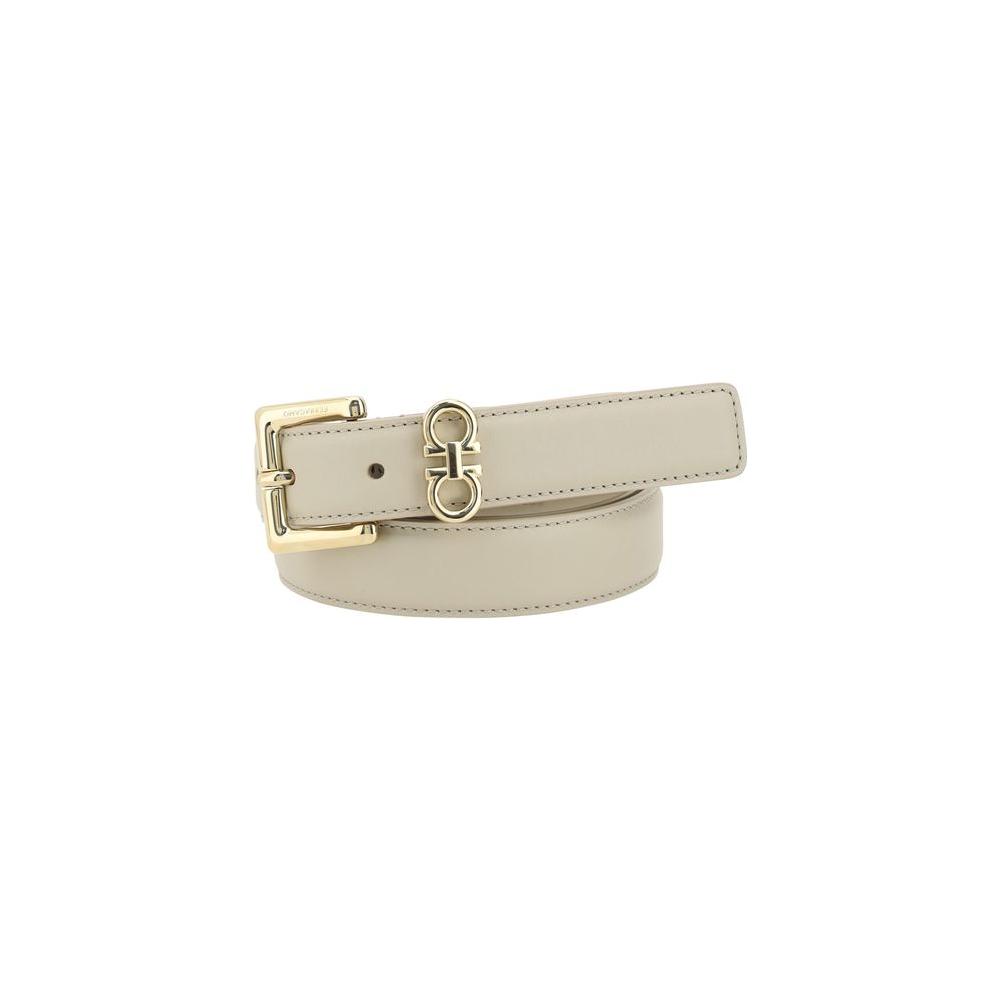 Ferragamo beige double hook buckle belt in smooth leather, elegant and versatile accessory with adjustable closure for refined style.