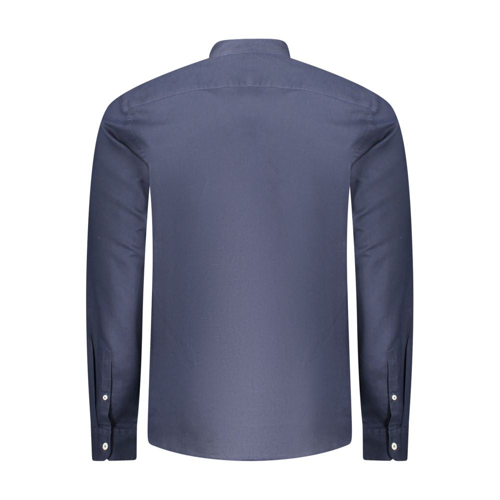 Rear view of Timberland blue cotton shirt with long sleeves, slim fit design, mandarin collar, buttons, and logo embroidery detail.