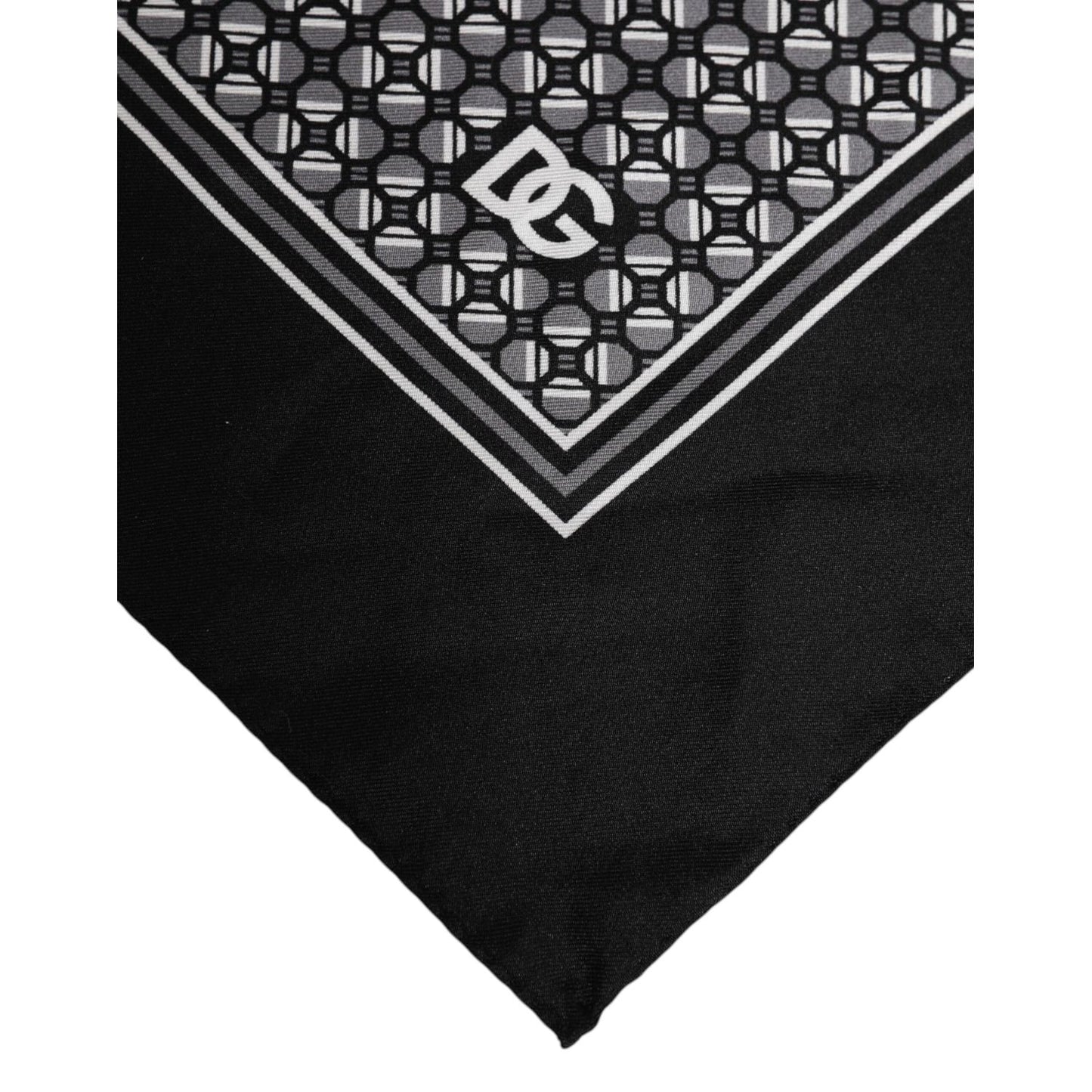 Dolce & Gabbana Black White Patterned Square Foulard Scarf MS7228