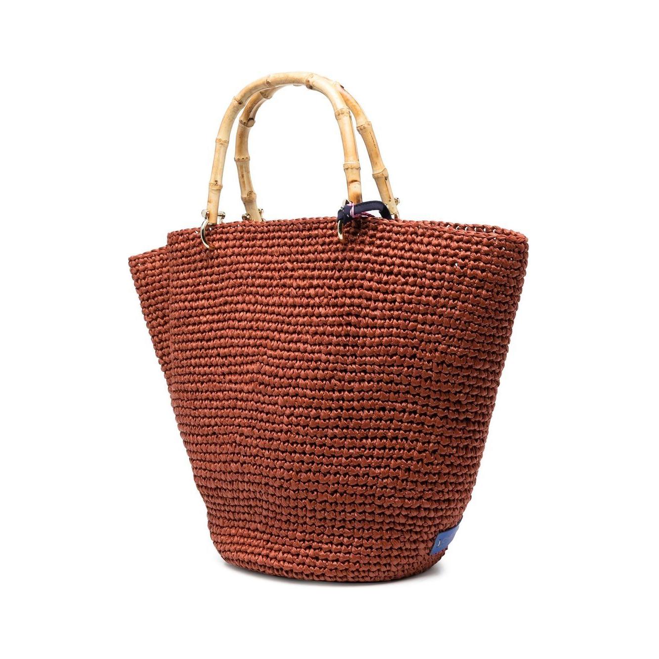 Front view with bag zipped and handles upright.