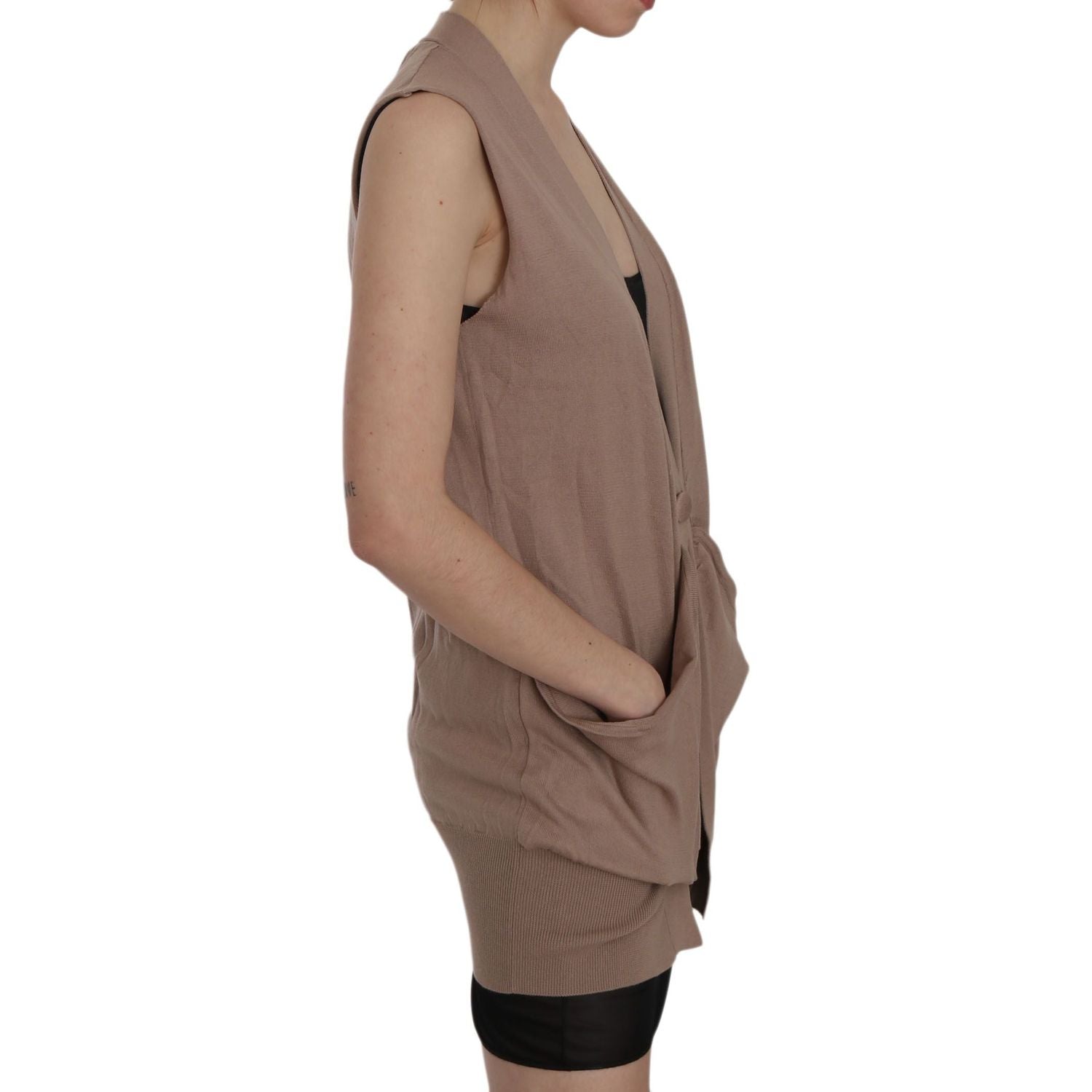 سترة كارديجان قطنية أنيقة بدون أكمام من PINK MEMORIES - بني أنيق