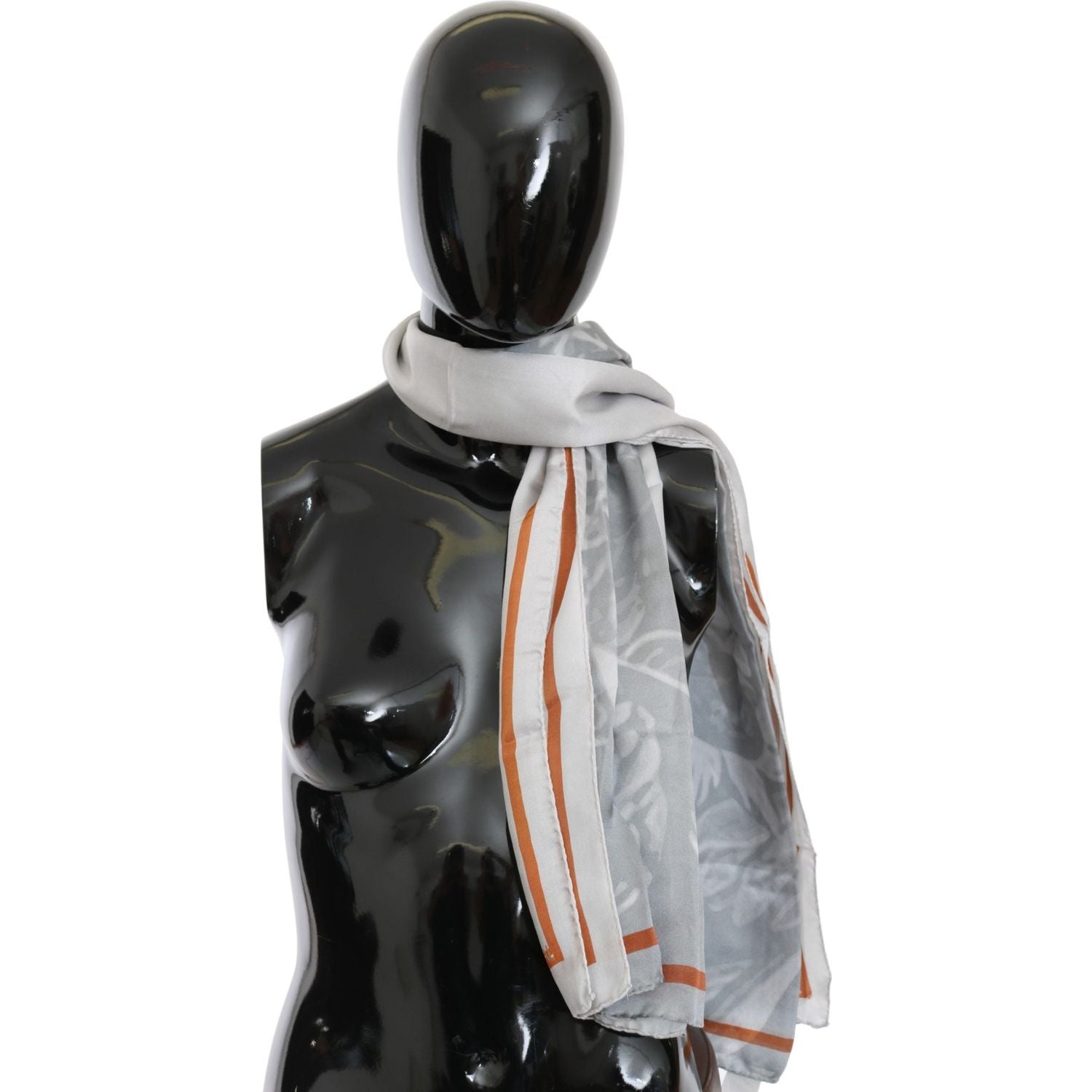 وشاح حريري أنيق من الزي الوطني