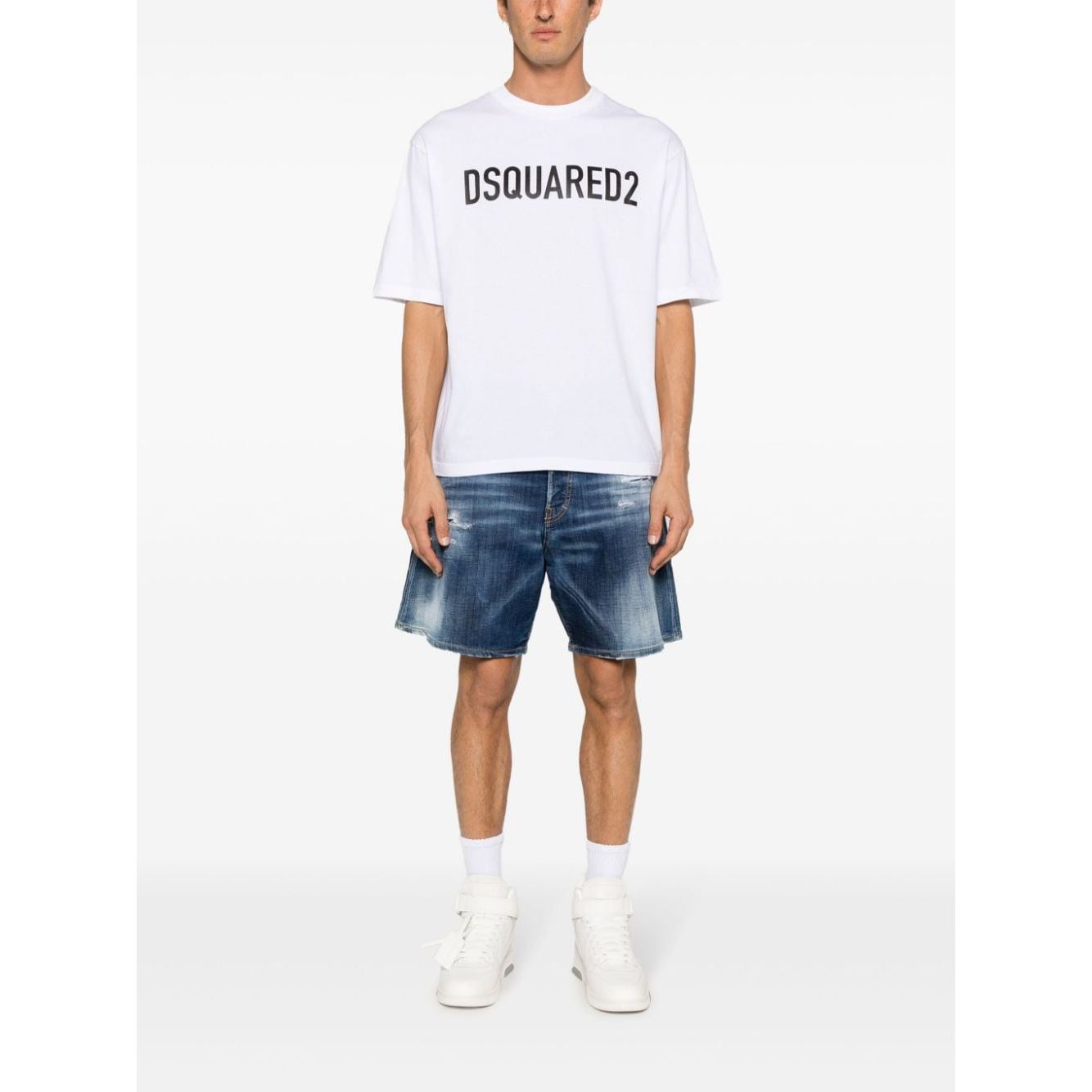 تي شيرتات وقمصان بولو باللون الأبيض من Dsquared2