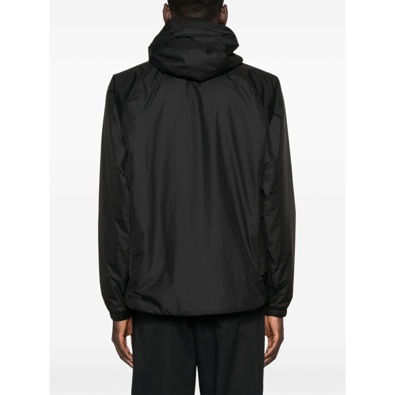 معاطف CP COMPANY METROPOLIS باللون الأسود