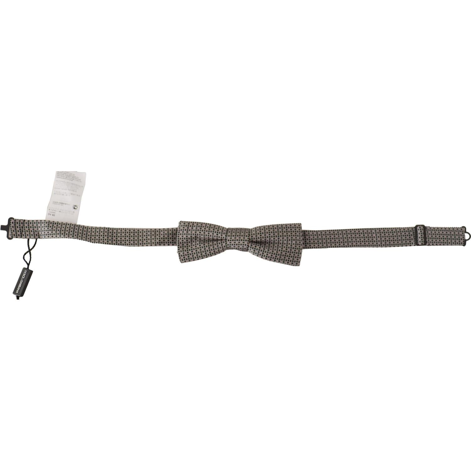 优雅的黑色丝绸领结