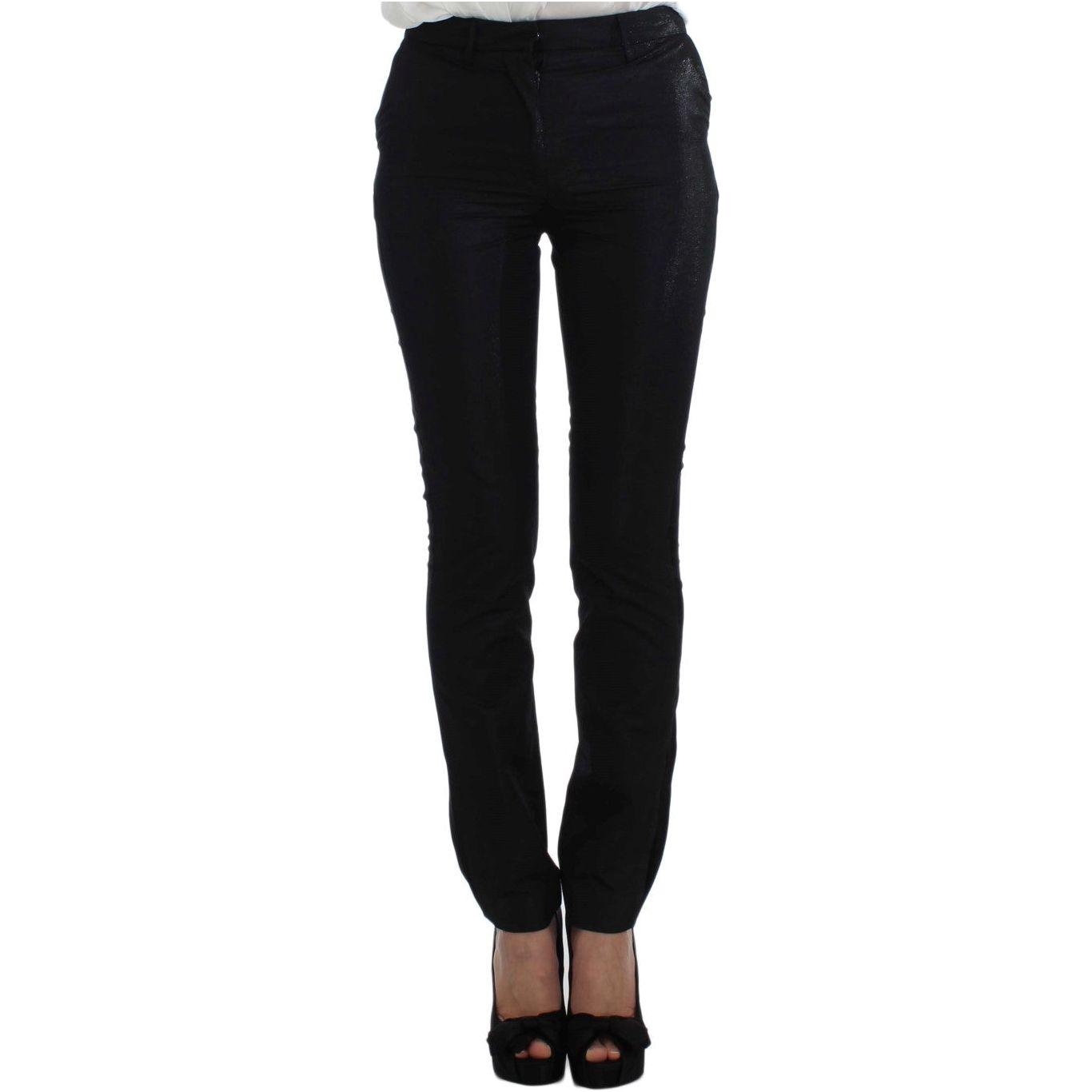 بدلة أنيقة مكونة من ثلاث قطع باللون الأسود