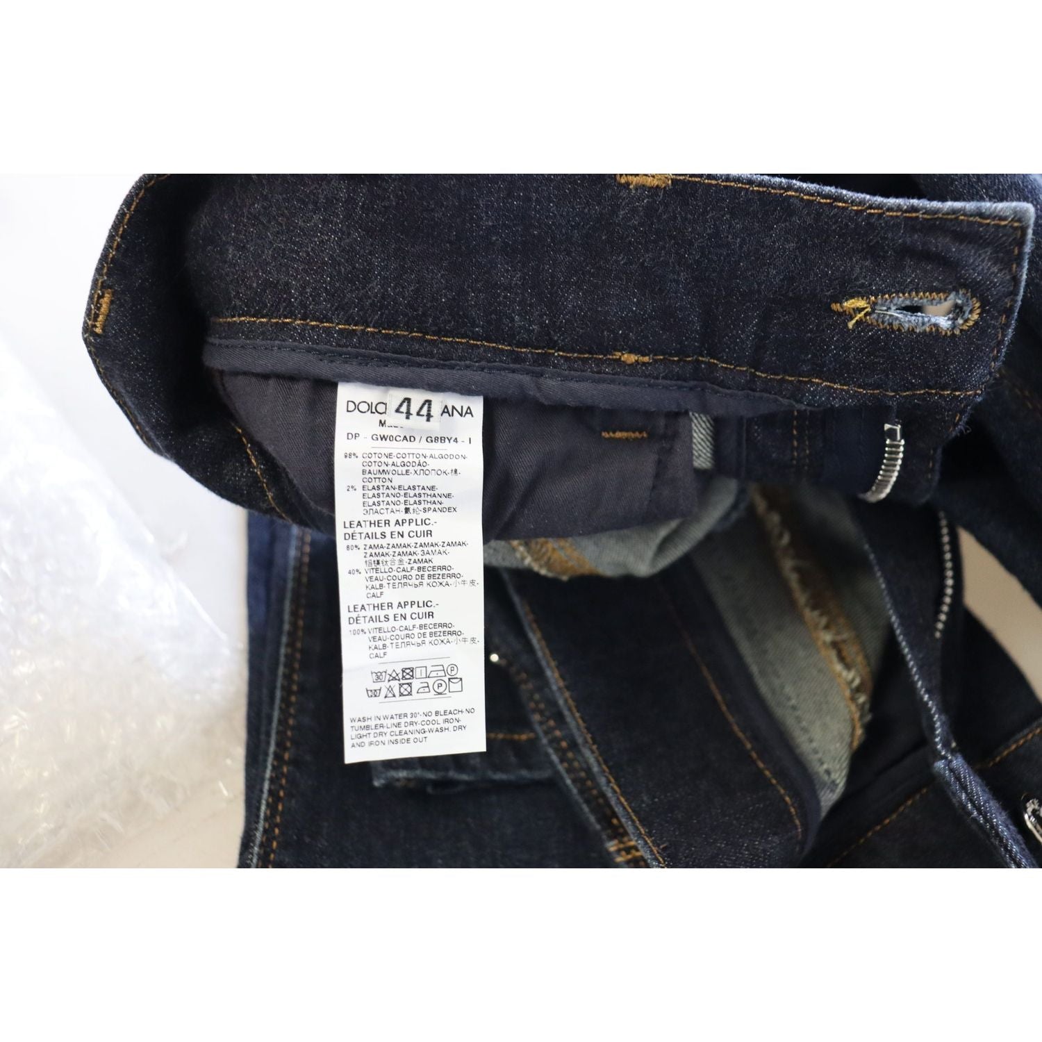 高腰紧身牛仔裤提升你的牛仔品味