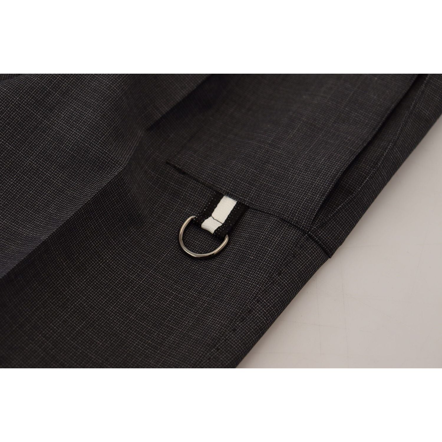 بنطلون كارجو أنيق من دولتشي آند غابانا بقصّة Slim Fit