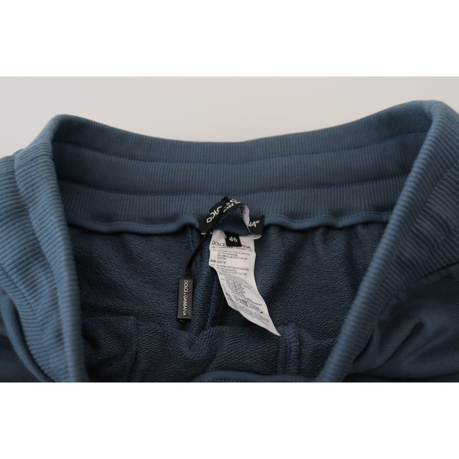 شورت برمودا أزرق أنيق من دولتشي آند غابانا - قصة عادية