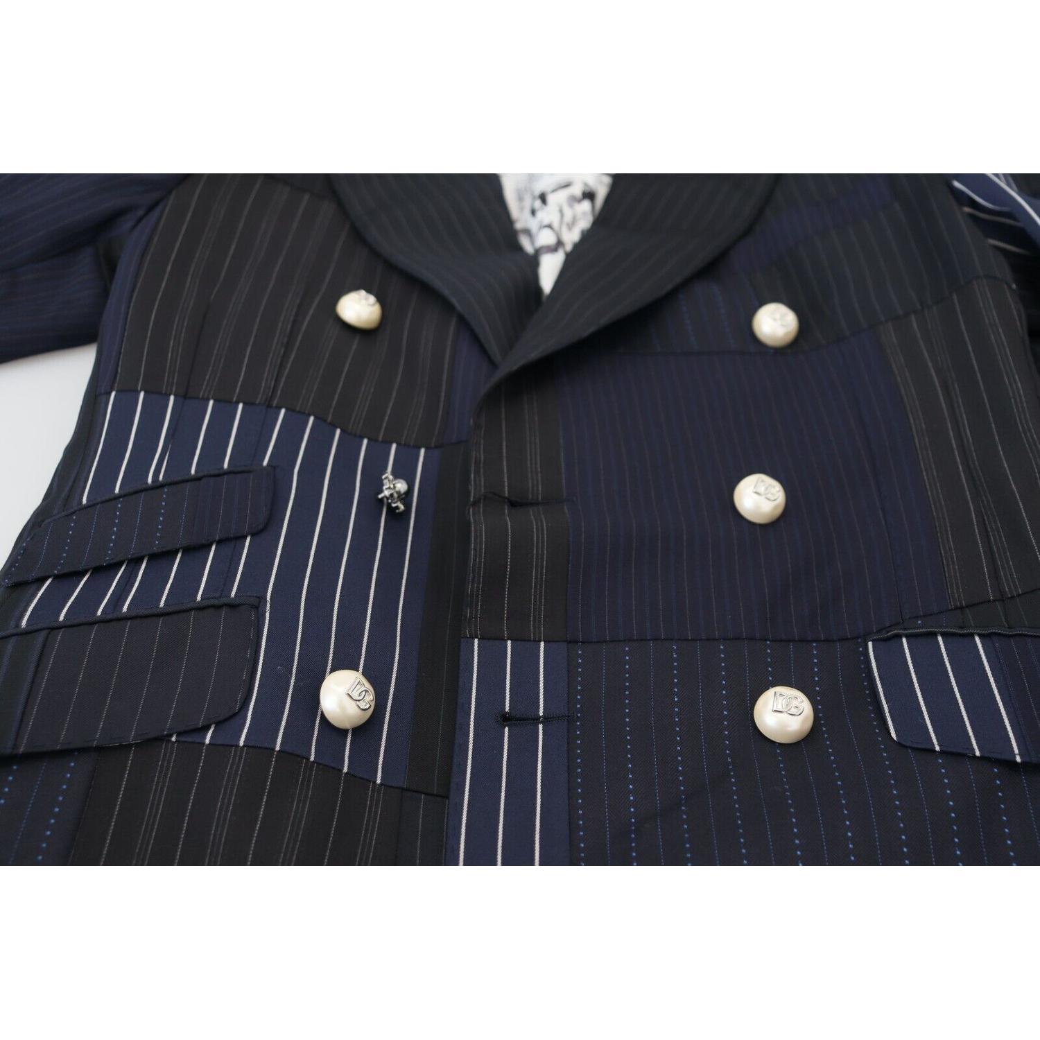 优雅的海军蓝双排扣羊毛西装外套