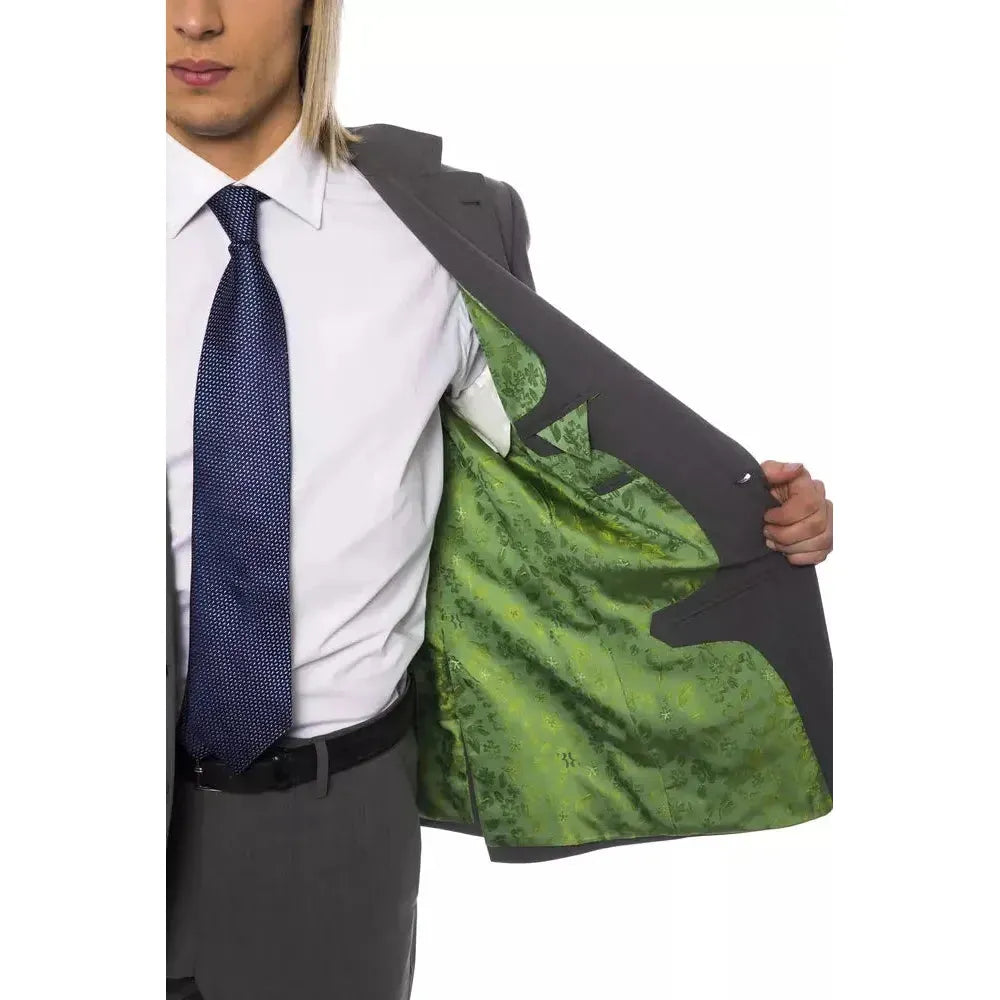 优雅的灰色羊毛双扣设计师西装