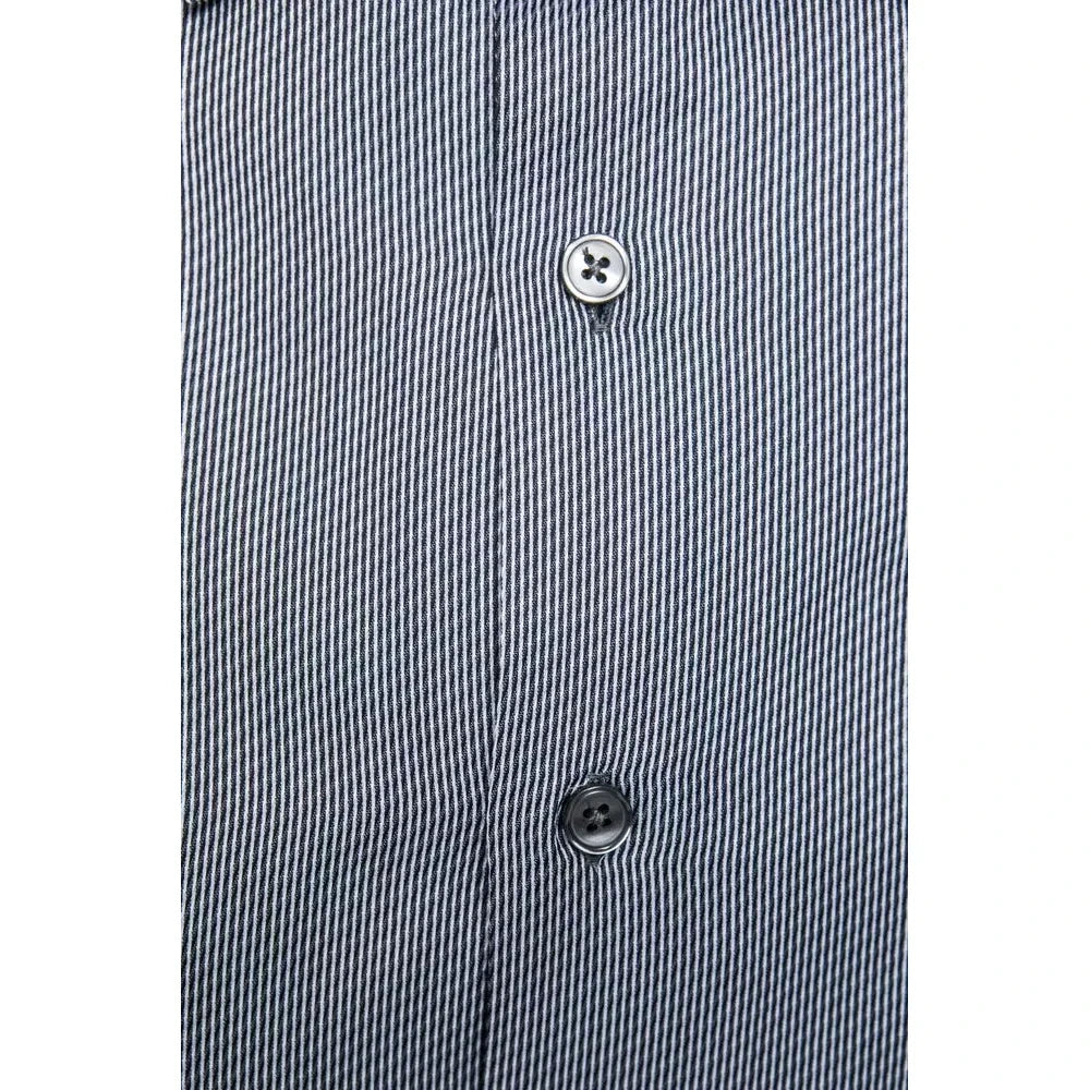 光滑中号修身领棉质衬衫