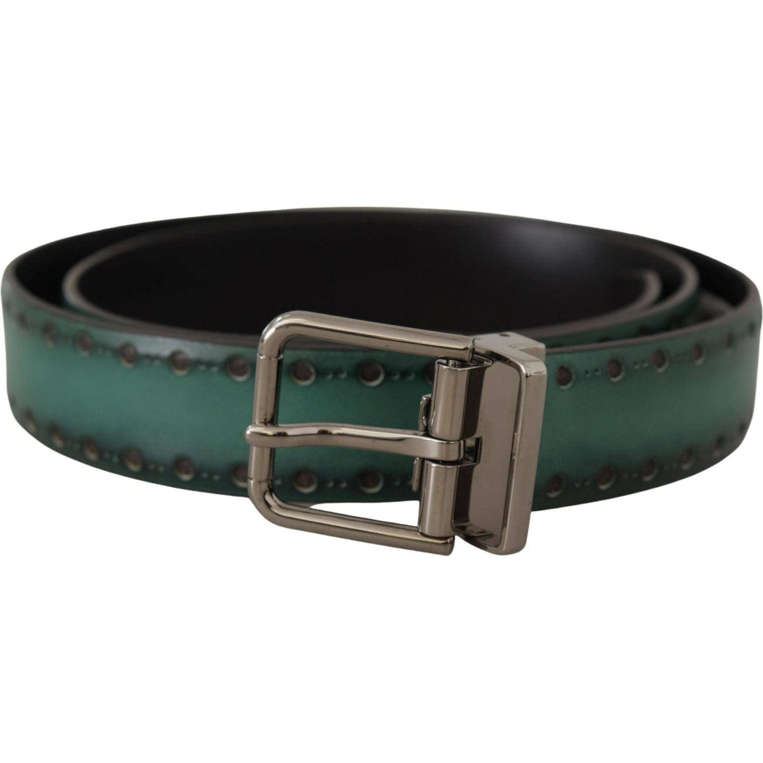 优雅皮带搭配银色调扣