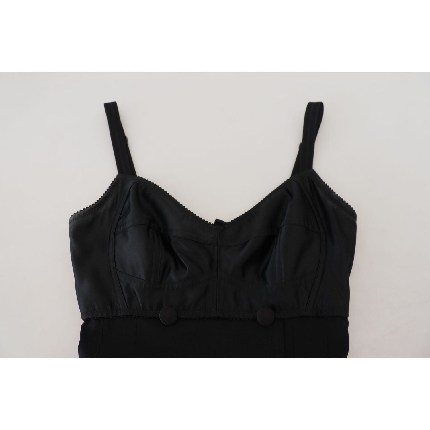 优雅黑色紧身 A 字型迷你连衣裙