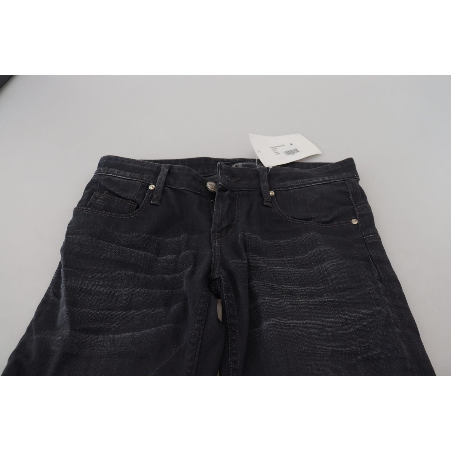 时尚黑色洗水修身牛仔裤