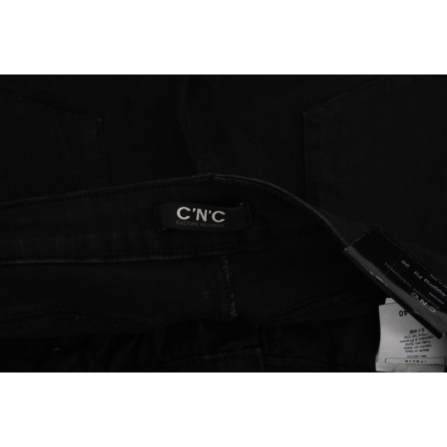 时尚中腰紧身黑色牛仔裤