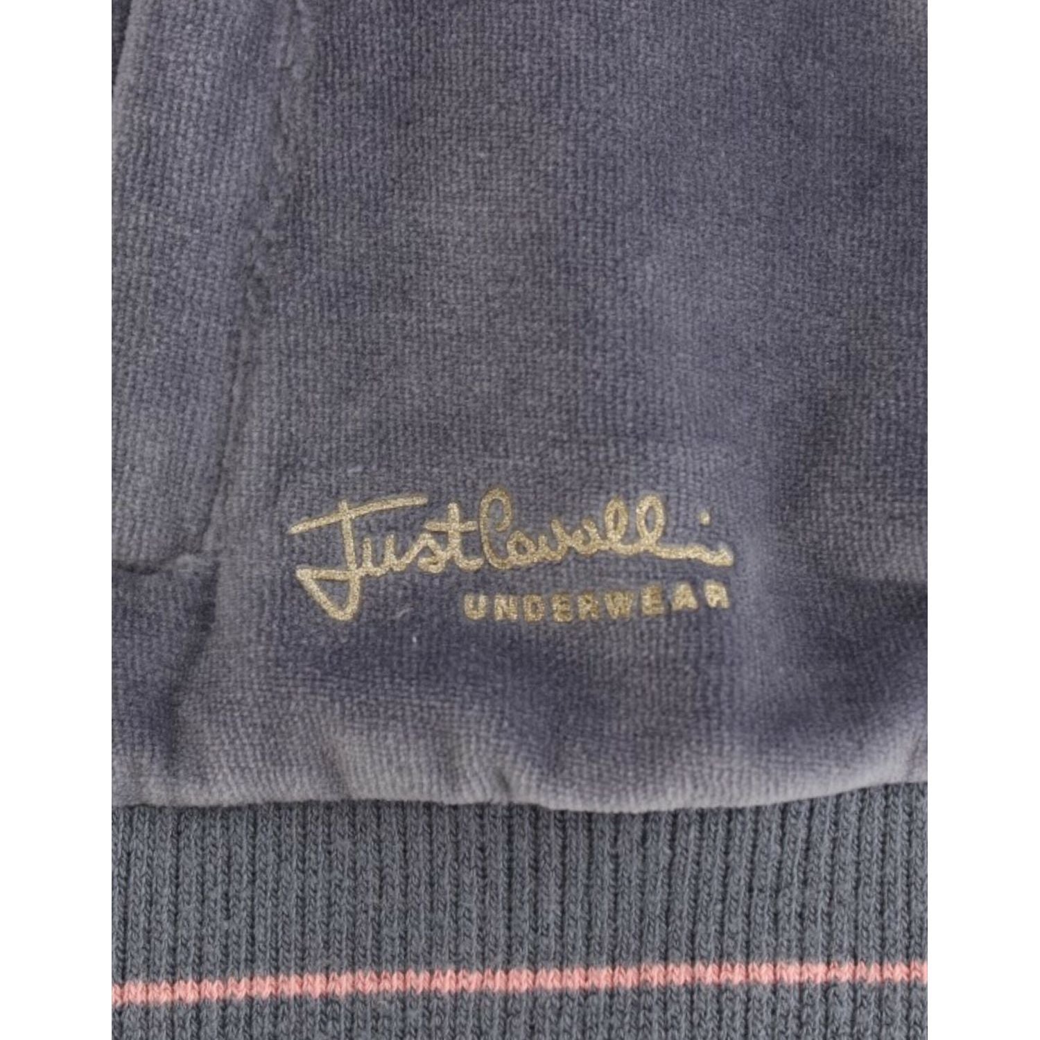 优雅蓝色拉链开衫，配金色细节