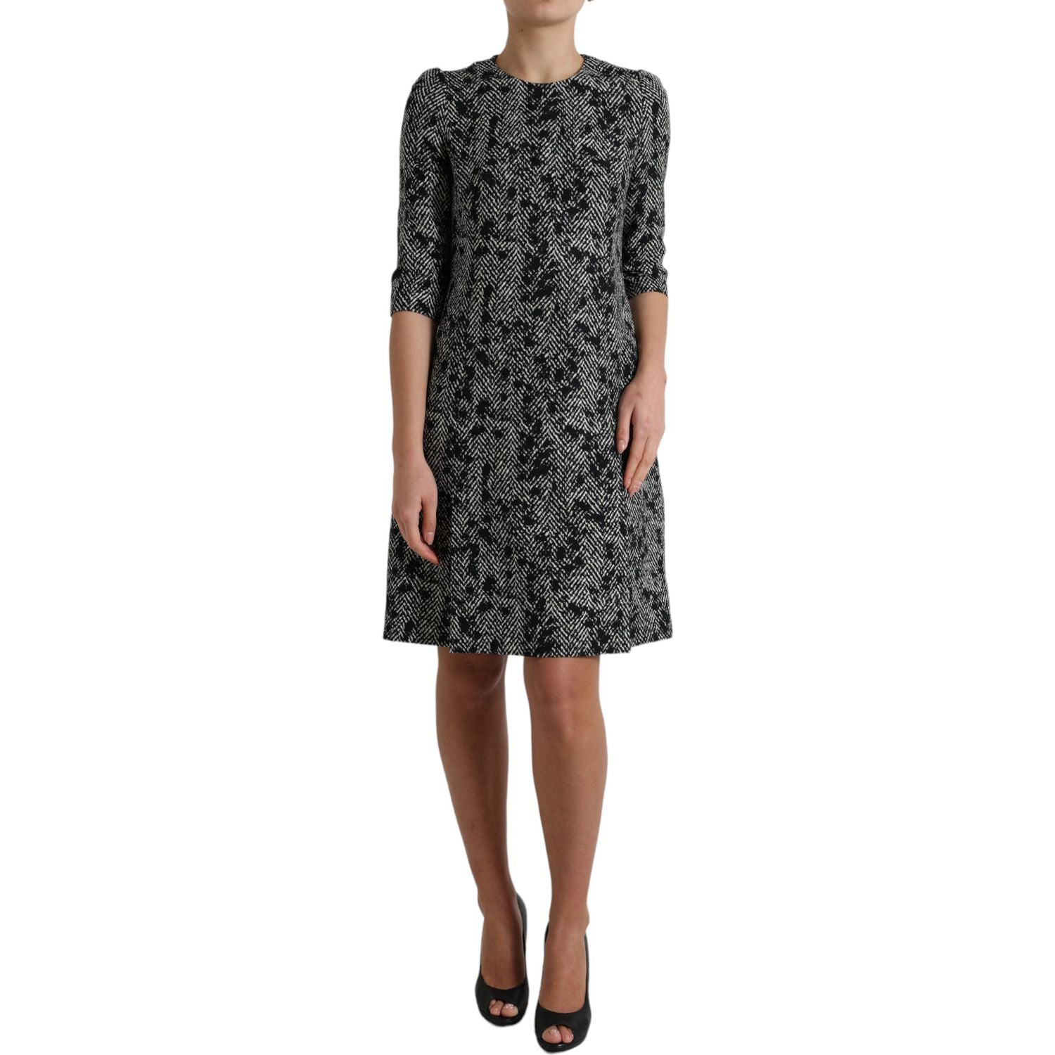 优雅 V 形直筒迷你连衣裙