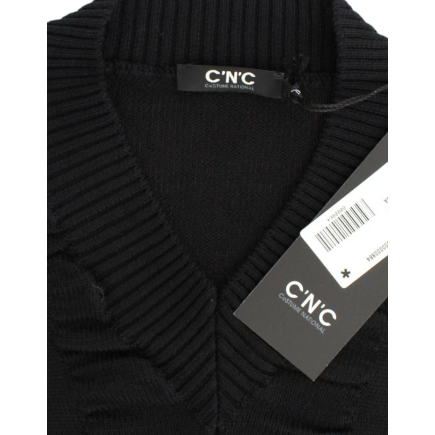 سترة خفيفة الوزن أنيقة بفتحة رقبة على شكل حرف V من زي وطني