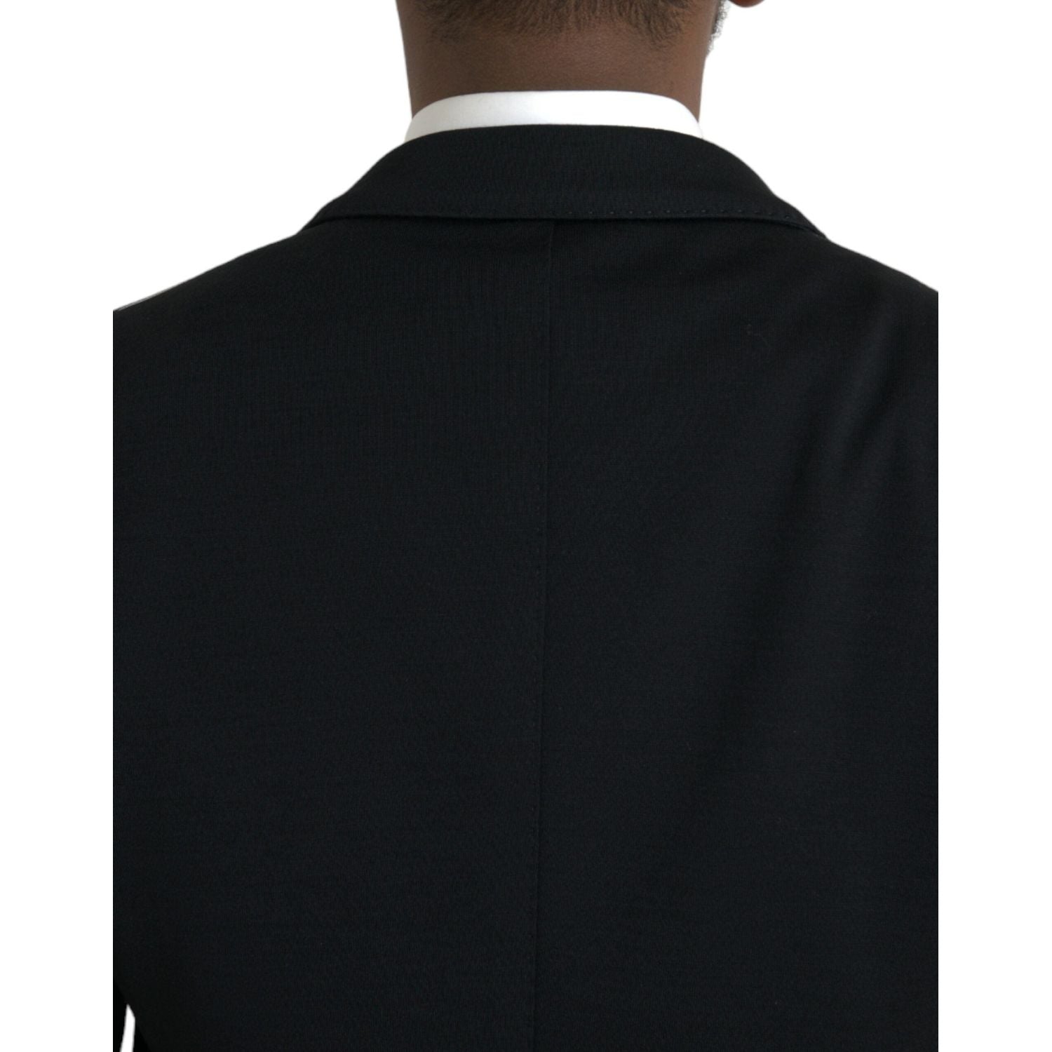 黑色羊毛缺口单排扣大衣