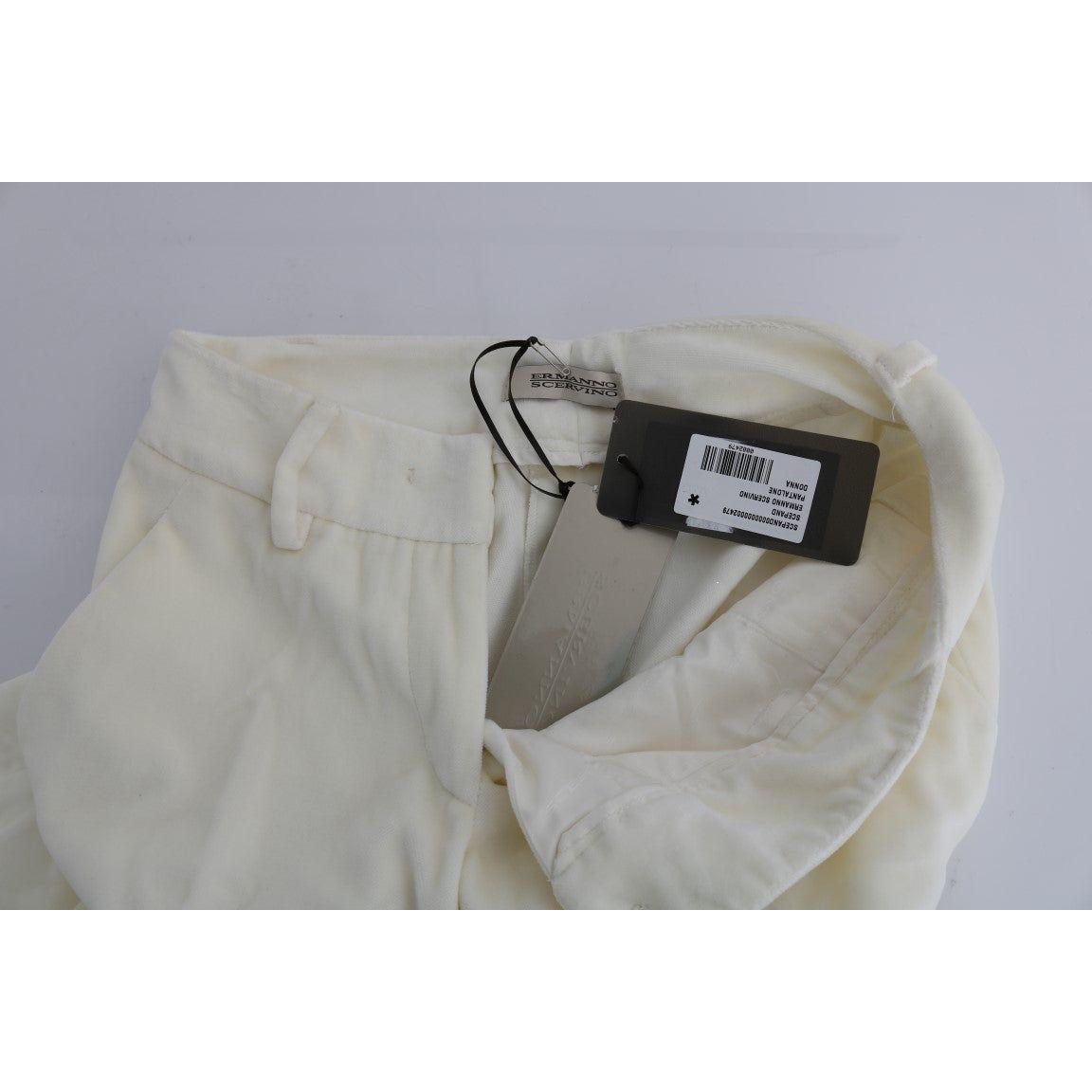 别致的白色常规版型裤子