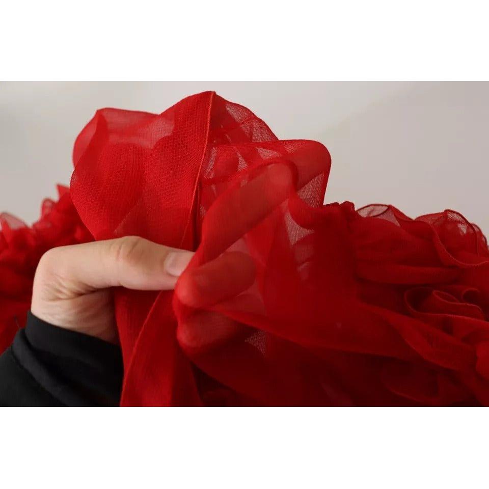 بلوزة دولتشي آند غابانا من الحرير الأحمر مع كشكشة وياقة أسكوت