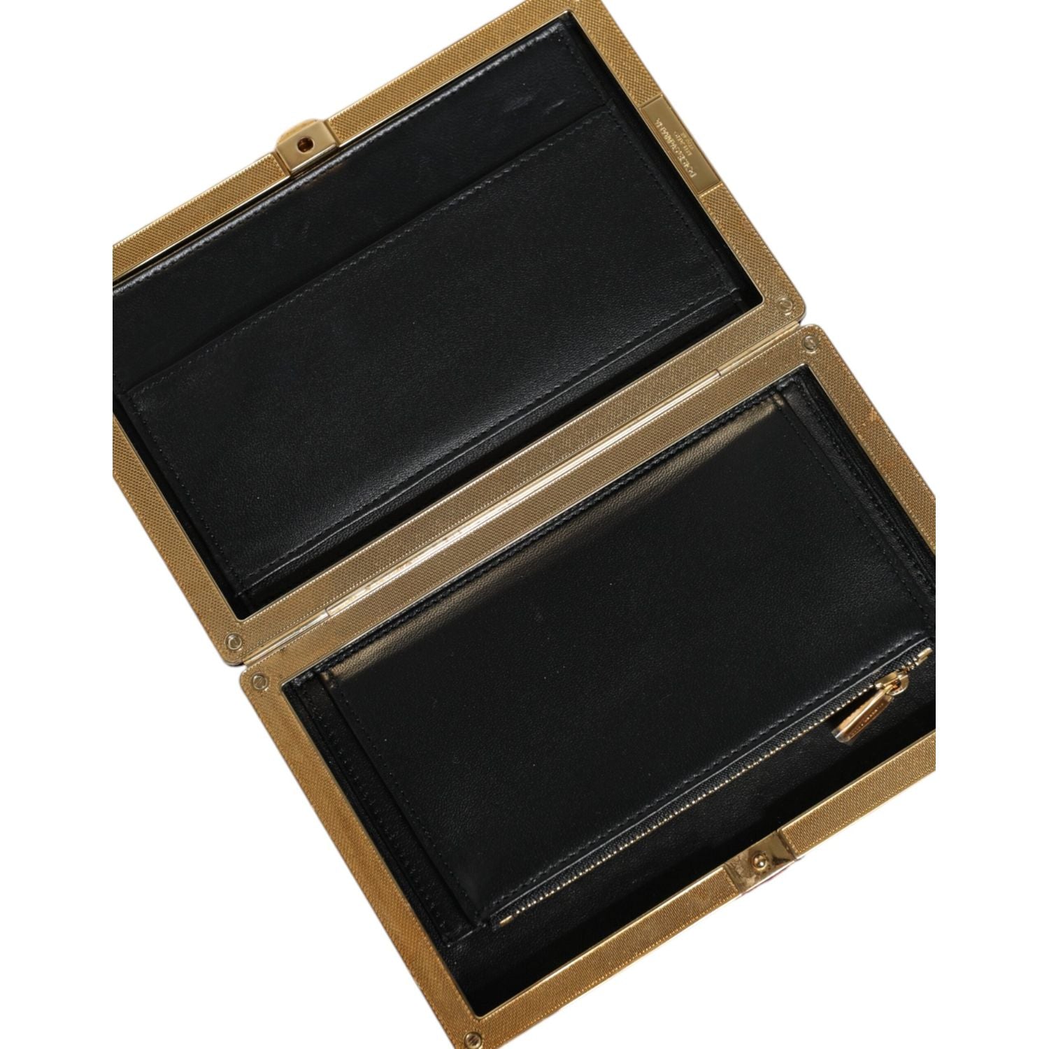 حقيبة كلاتش للحفلات المسائية من دولتشي آند غابانا بإطار ذهبي من المخمل الأحمر