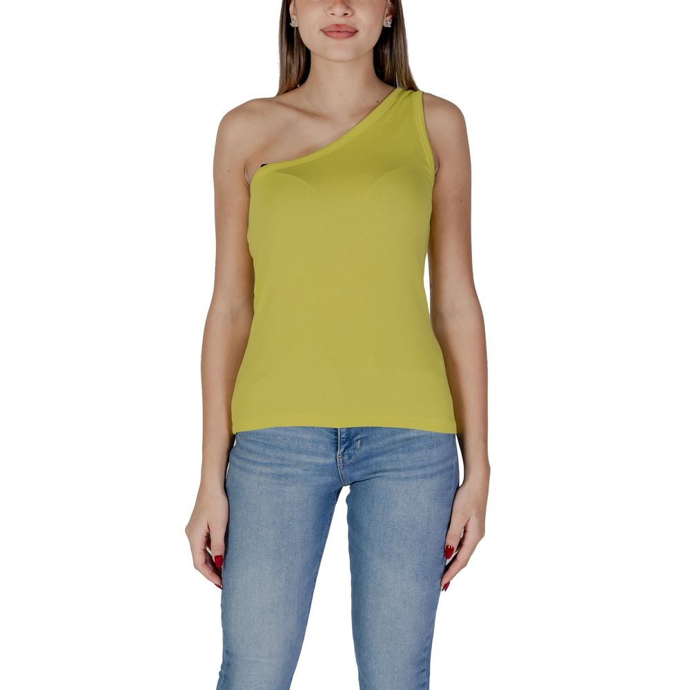 B.Young Yellow Cotton Top