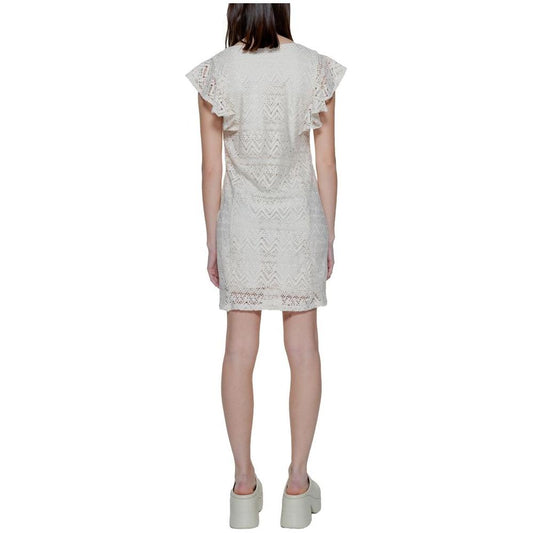 Back view of Vero Moda beige polyester midi dress, spring/summer collection, showcasing flutter sleeves and intricate patterns.