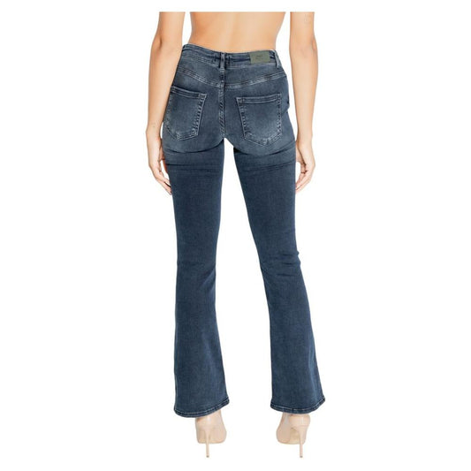 Back view of women's fall/winter blue cotton jeans with elastane, showcasing stylish fit and flare design.